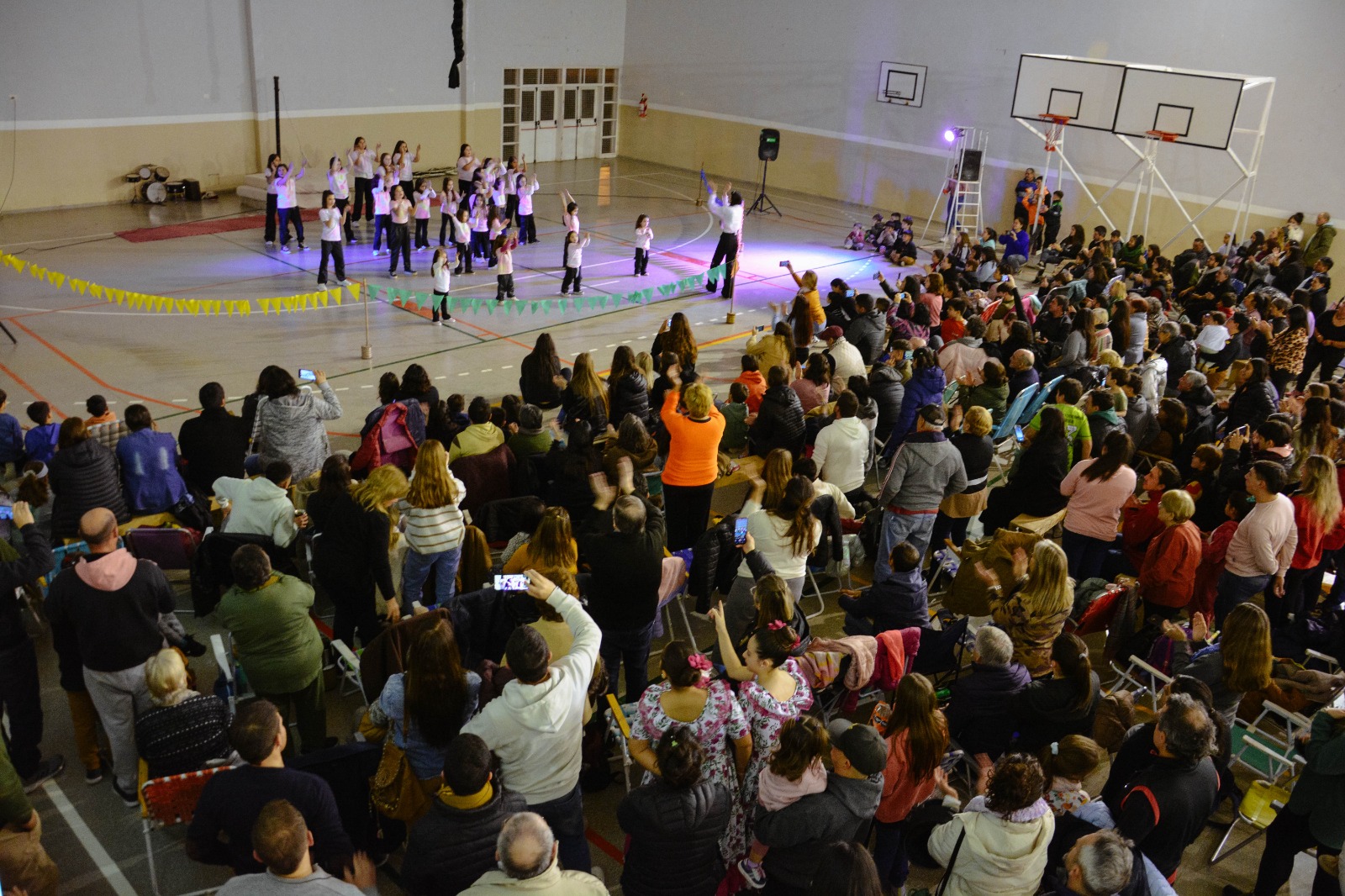 Más de 400 personas participan de los talleres municipales RECREA