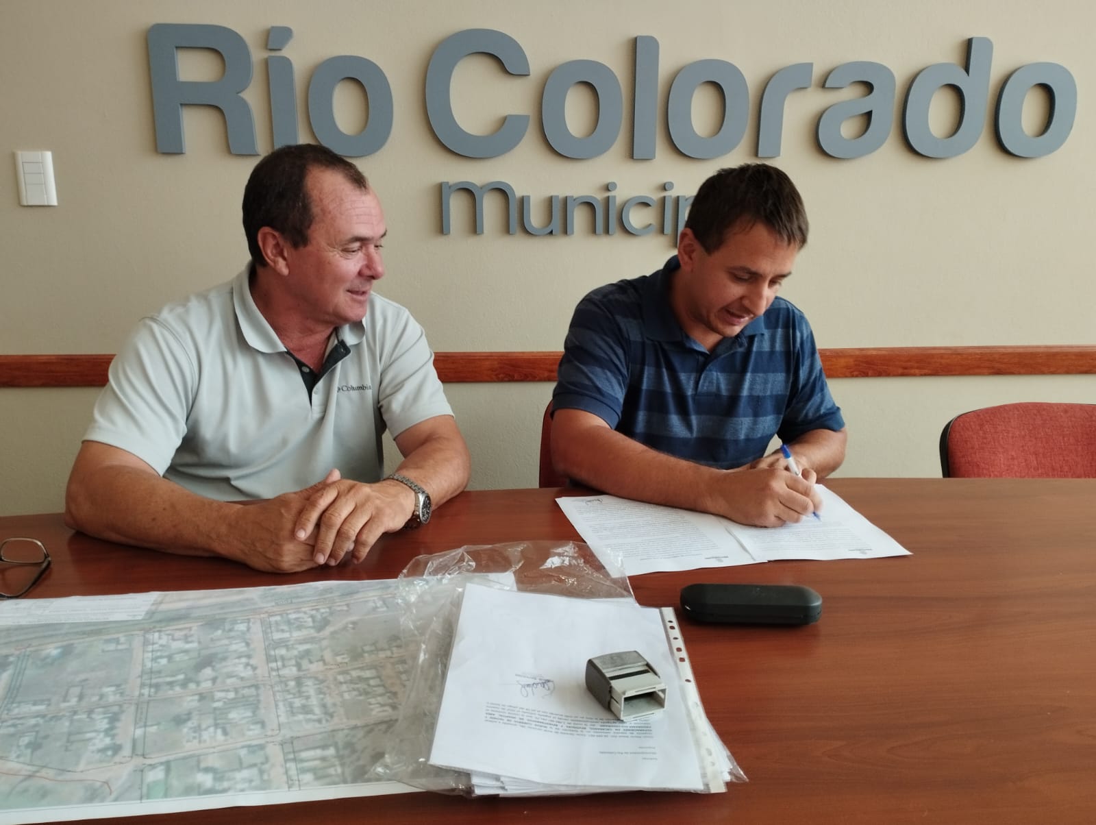 El Municipio firmó el contrato para ejecutar el sobretecho del Hospital José Cibanal